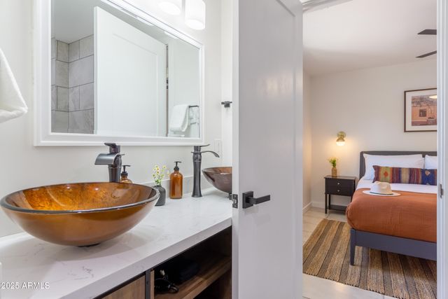 6907 E PALM Lane, Scottsdale, AZ 85257