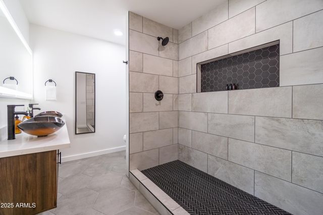 6907 E PALM Lane, Scottsdale, AZ 85257