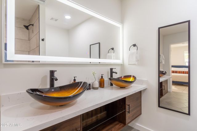 6907 E PALM Lane, Scottsdale, AZ 85257