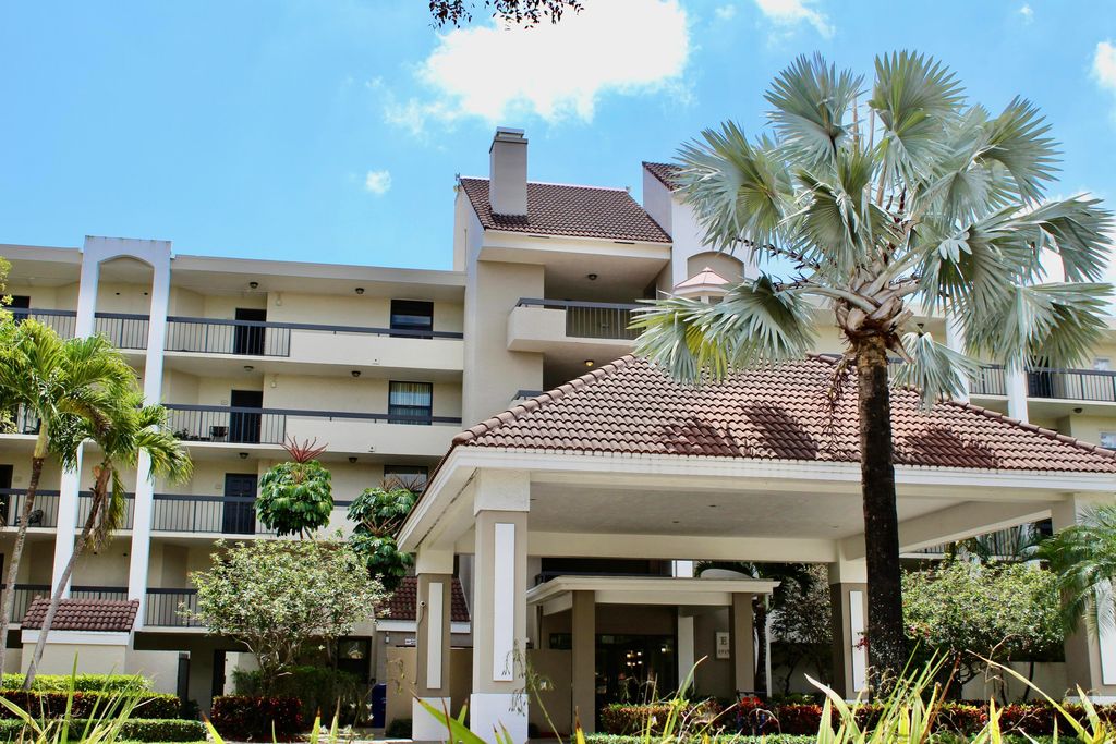 1915 Lavers Circle E209, Delray Beach, FL 33444