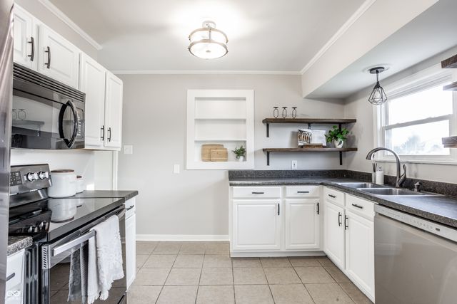 6610 N Keystone Avenue, Indianapolis, IN 46220