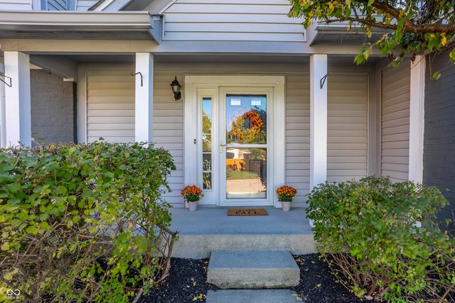 15005 Bridlewood Drive, Carmel, IN 46033