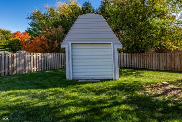 15005 Bridlewood Drive, Carmel, IN 46033