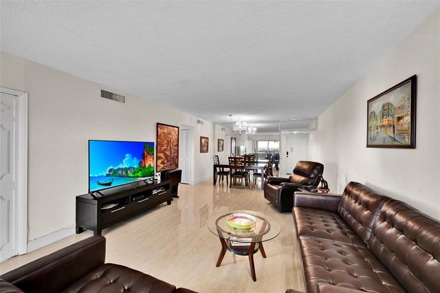 3050 N Palm Aire Drive 909, Pompano Beach, FL 33069