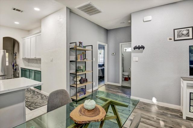 5676 Arboga Rd, Olivehurst, CA 95961