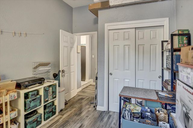 5676 Arboga Rd, Olivehurst, CA 95961