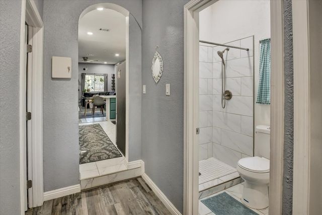 5676 Arboga Rd, Olivehurst, CA 95961