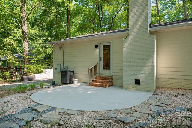 317 Jackson Place, Matthews, NC 28104