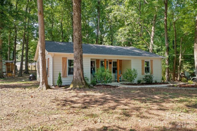 317 Jackson Place, Matthews, NC 28104