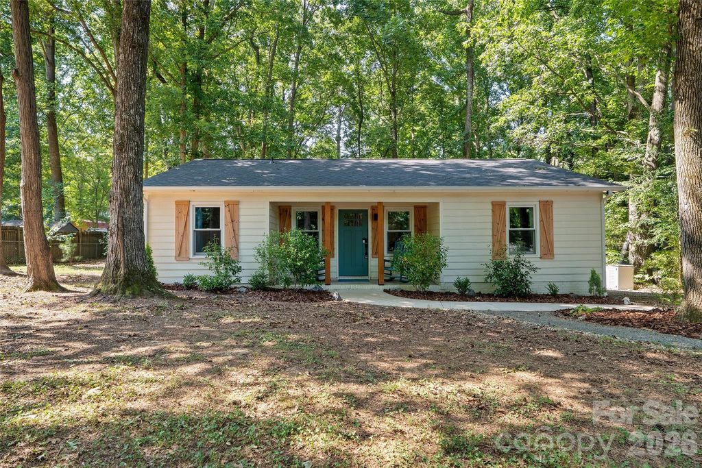 317 Jackson Place, Matthews, NC 28104