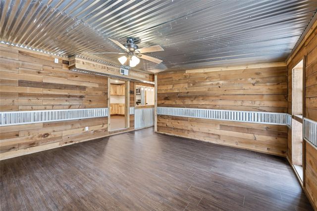 122 County Road 223, Brookeland, TX 75931