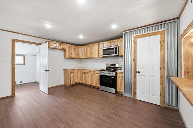 122 County Road 223, Brookeland, TX 75931