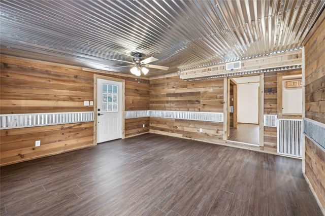 122 County Road 223, Brookeland, TX 75931