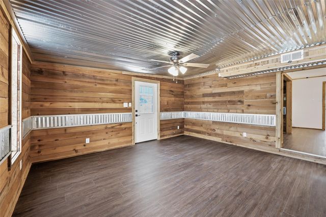 122 County Road 223, Brookeland, TX 75931