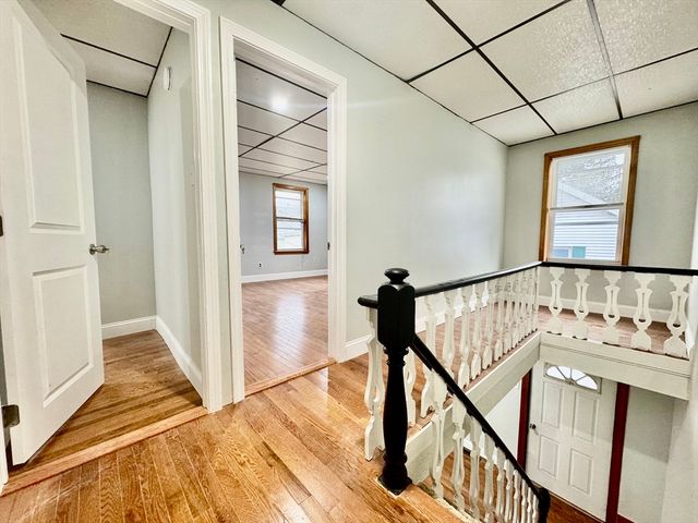 17 Cedar Ct, Lowell, MA 01852