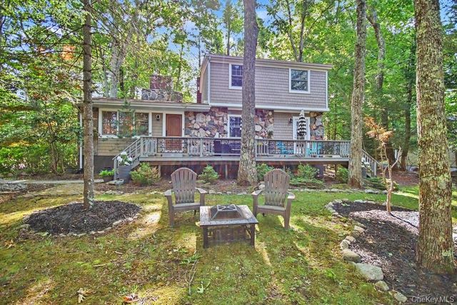 4 Scarborough Circle, Rock Hill, NY 12775