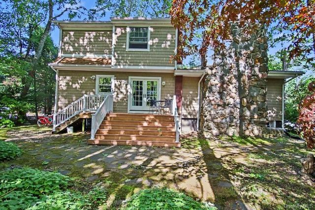 4 Scarborough Circle, Rock Hill, NY 12775