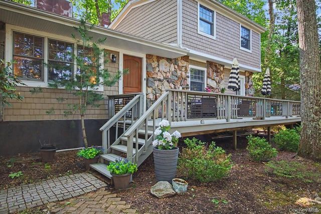 4 Scarborough Circle, Rock Hill, NY 12775