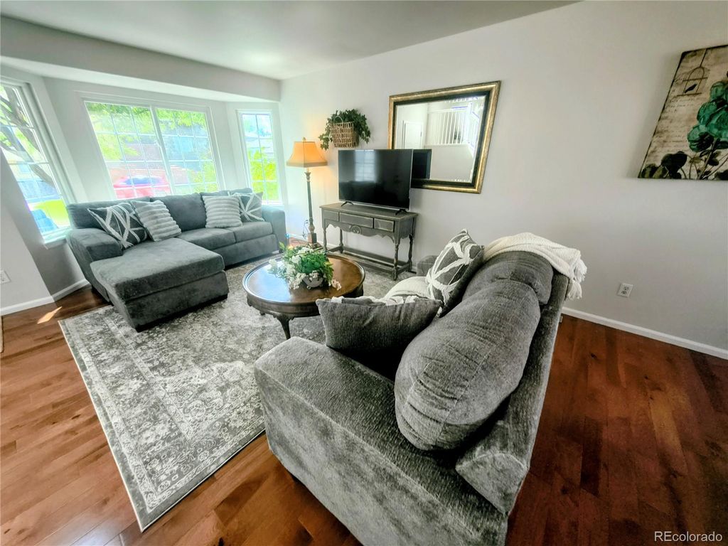 Image 10 of property listing at 6945 Mountain Brush Circle, Highlands Ranch, CO 80130