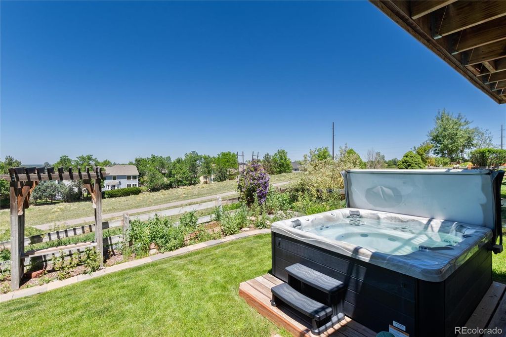 Image 2 of property listing at 6945 Mountain Brush Circle, Highlands Ranch, CO 80130
