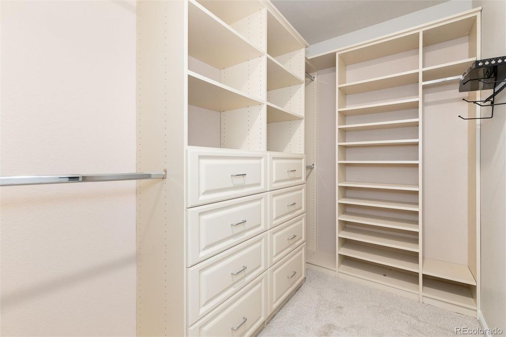Image 20 of property listing at 6945 Mountain Brush Circle, Highlands Ranch, CO 80130