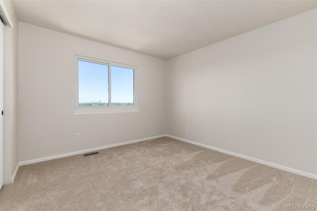 Image 23 of property listing at 6945 Mountain Brush Circle, Highlands Ranch, CO 80130