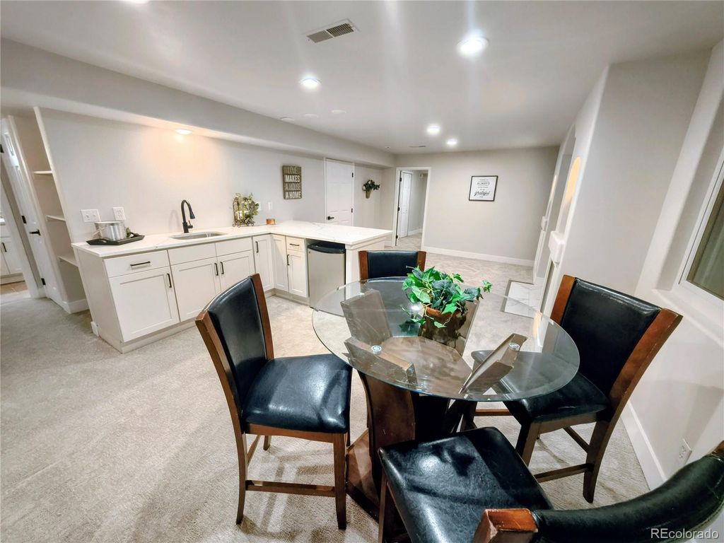 Image 31 of property listing at 6945 Mountain Brush Circle, Highlands Ranch, CO 80130