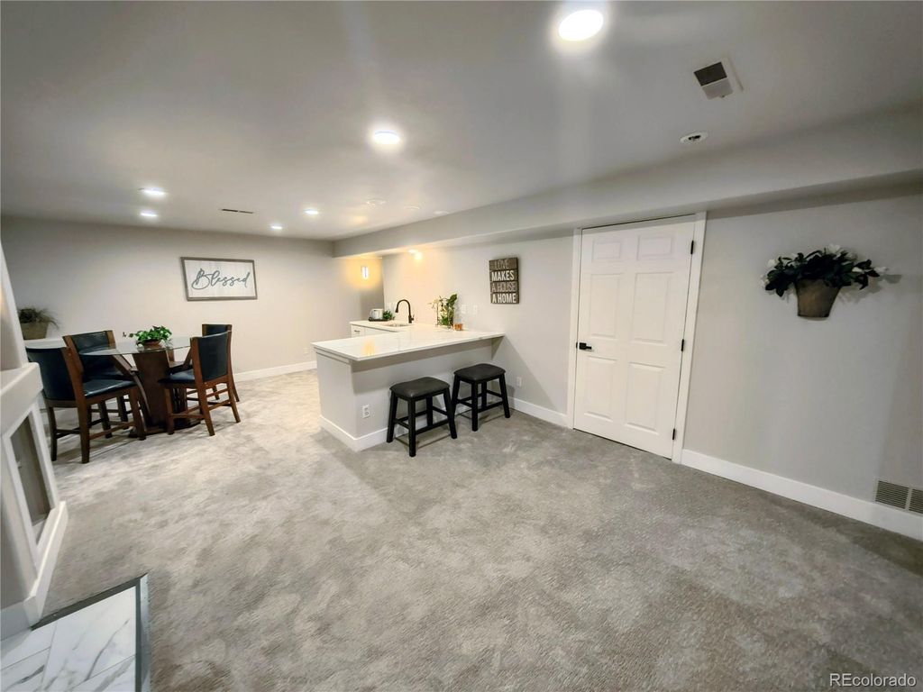 Image 36 of property listing at 6945 Mountain Brush Circle, Highlands Ranch, CO 80130