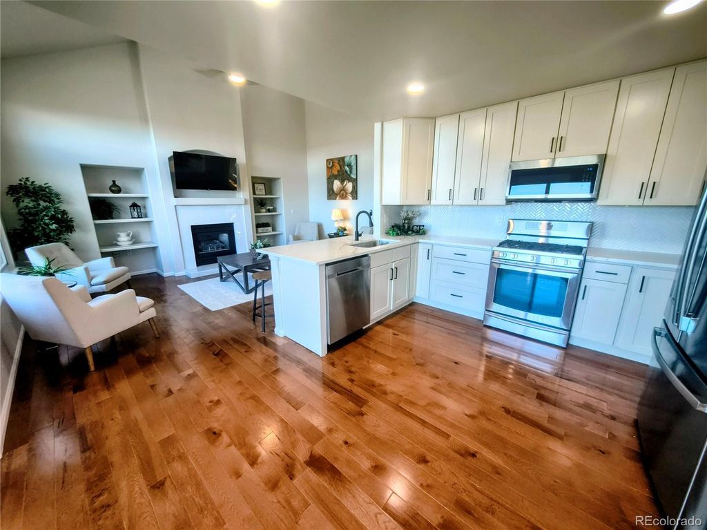 Image 5 of property listing at 6945 Mountain Brush Circle, Highlands Ranch, CO 80130