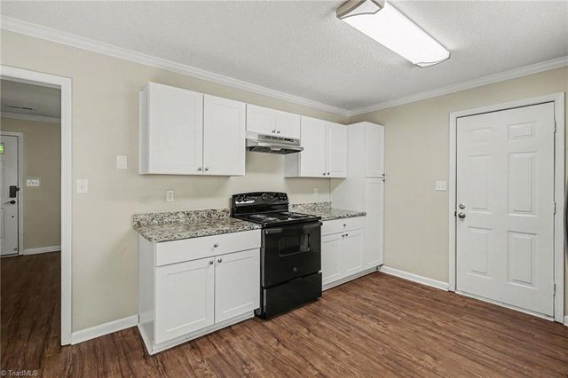 1652 Quillmark Road, Winston-salem, NC 27127