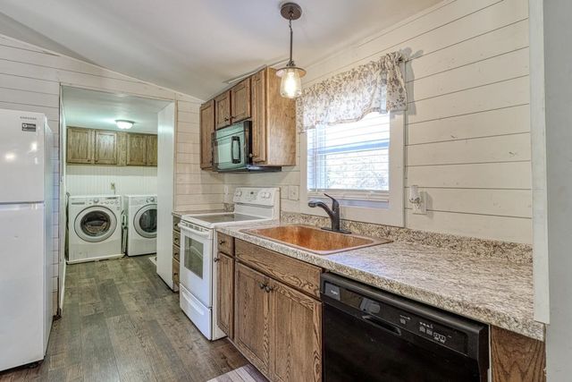 127 Michelle Drive, Chesnee, SC 29323