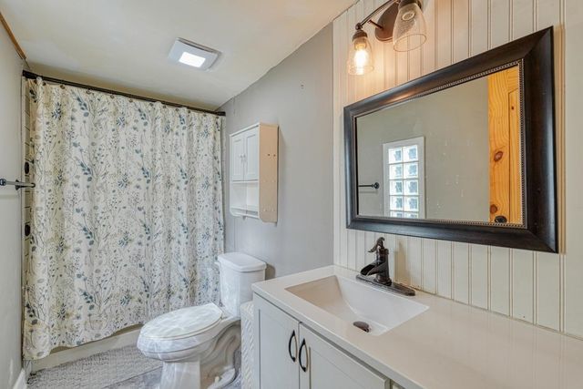 127 Michelle Drive, Chesnee, SC 29323