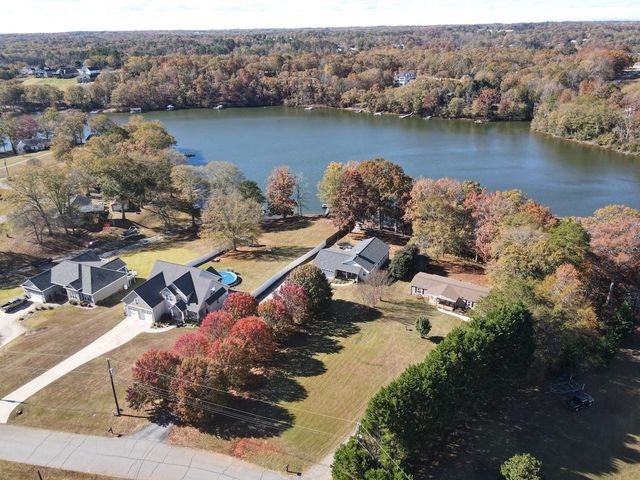 127 Michelle Drive, Chesnee, SC 29323