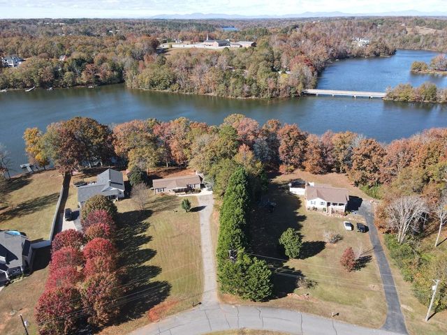 127 Michelle Drive, Chesnee, SC 29323