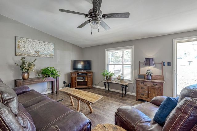 127 Michelle Drive, Chesnee, SC 29323