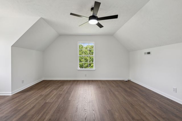 833 Stone Hedge Ct, Old Hickory, TN 37138