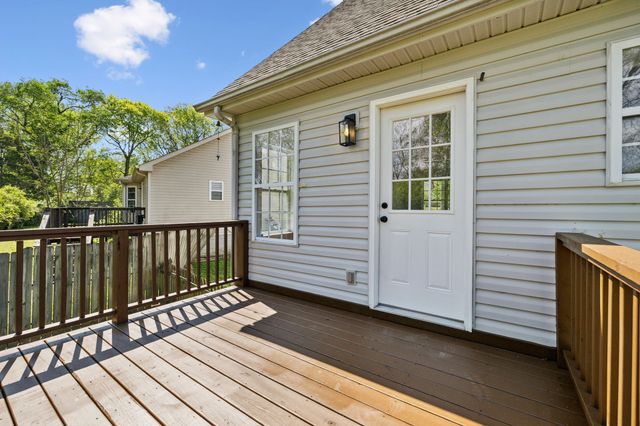 833 Stone Hedge Ct, Old Hickory, TN 37138