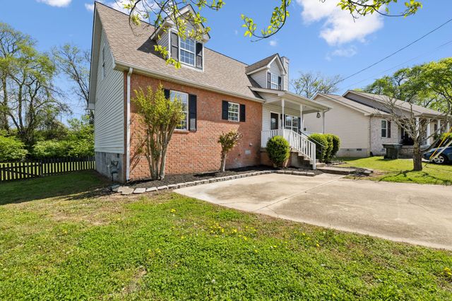 833 Stone Hedge Ct, Old Hickory, TN 37138