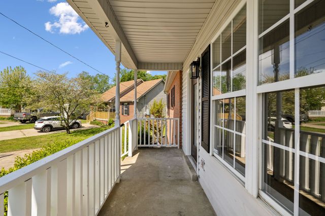833 Stone Hedge Ct, Old Hickory, TN 37138