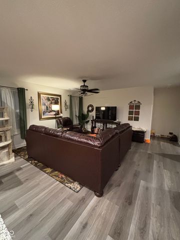 1757 River Birch Drive, Greenfield, IN 46140