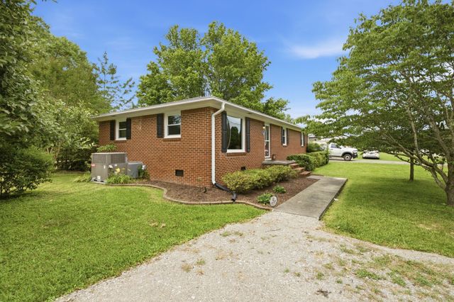 847 Anthony Ave, Smithville, TN 37166