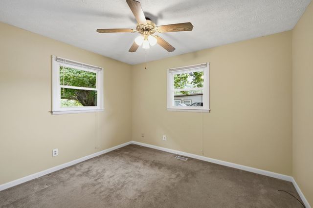 847 Anthony Ave, Smithville, TN 37166