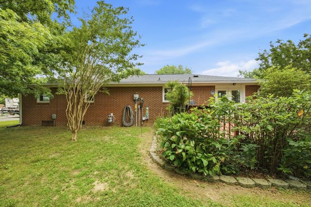 847 Anthony Ave, Smithville, TN 37166