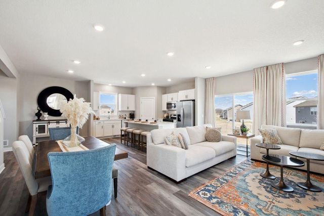 17053 Draper Way, Lakeville, MN 55044