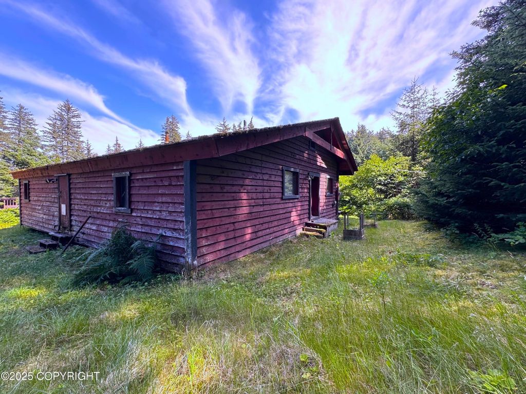 1679 Three Sisters Way, Kodiak, AK 99615