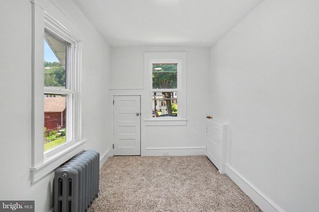 4 MYRTLE AVE, Reading, PA 19606