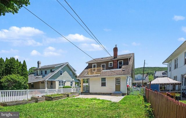 4 MYRTLE AVE, Reading, PA 19606