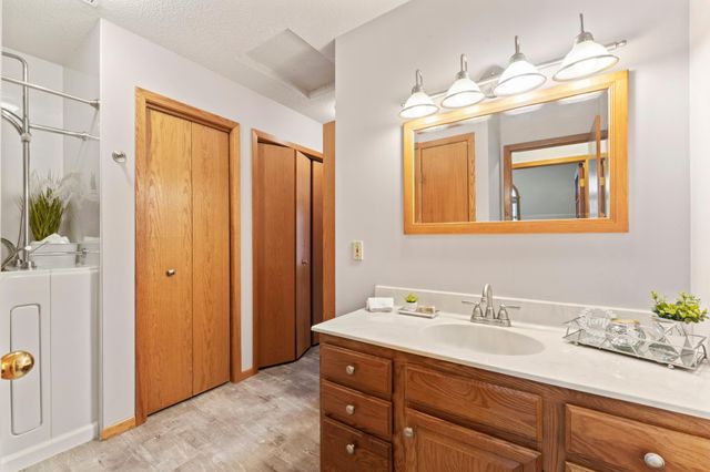 2325 Valleyhigh Drive NW, Rochester, MN 55901