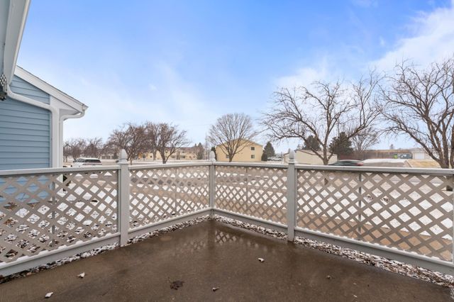 2325 Valleyhigh Drive NW, Rochester, MN 55901