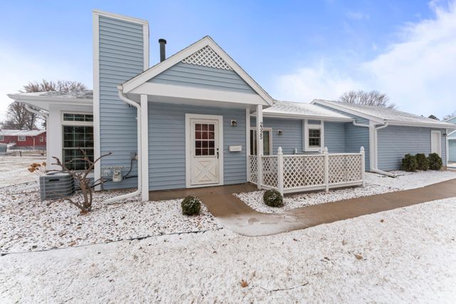 2325 Valleyhigh Drive NW, Rochester, MN 55901